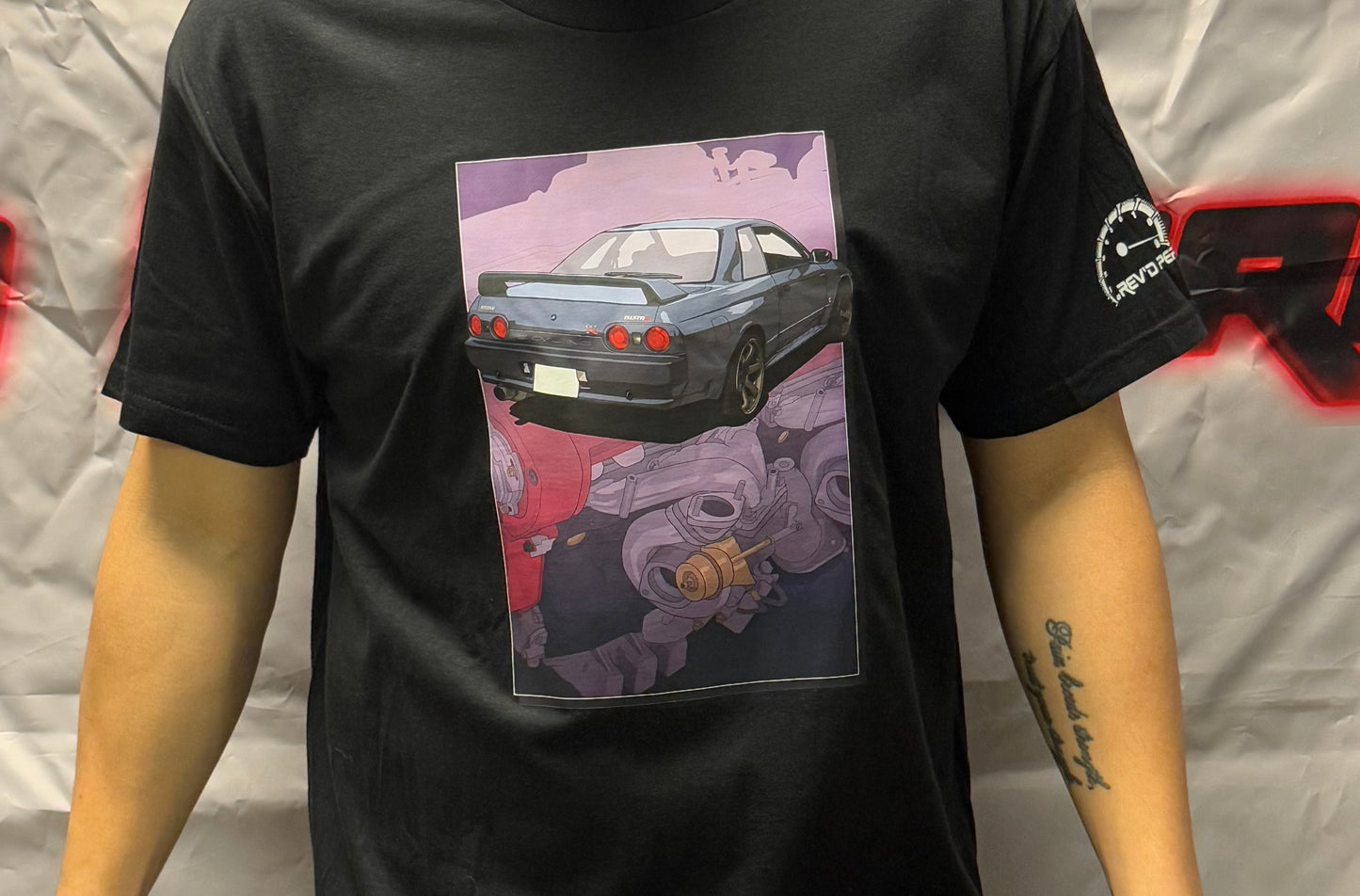 Anime r32 tee